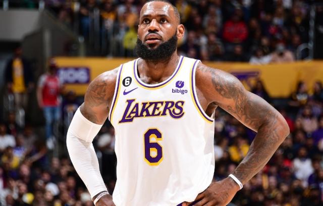 开云下载-詹姆斯流露隐退情绪 湖人补强无法改变其退役计划