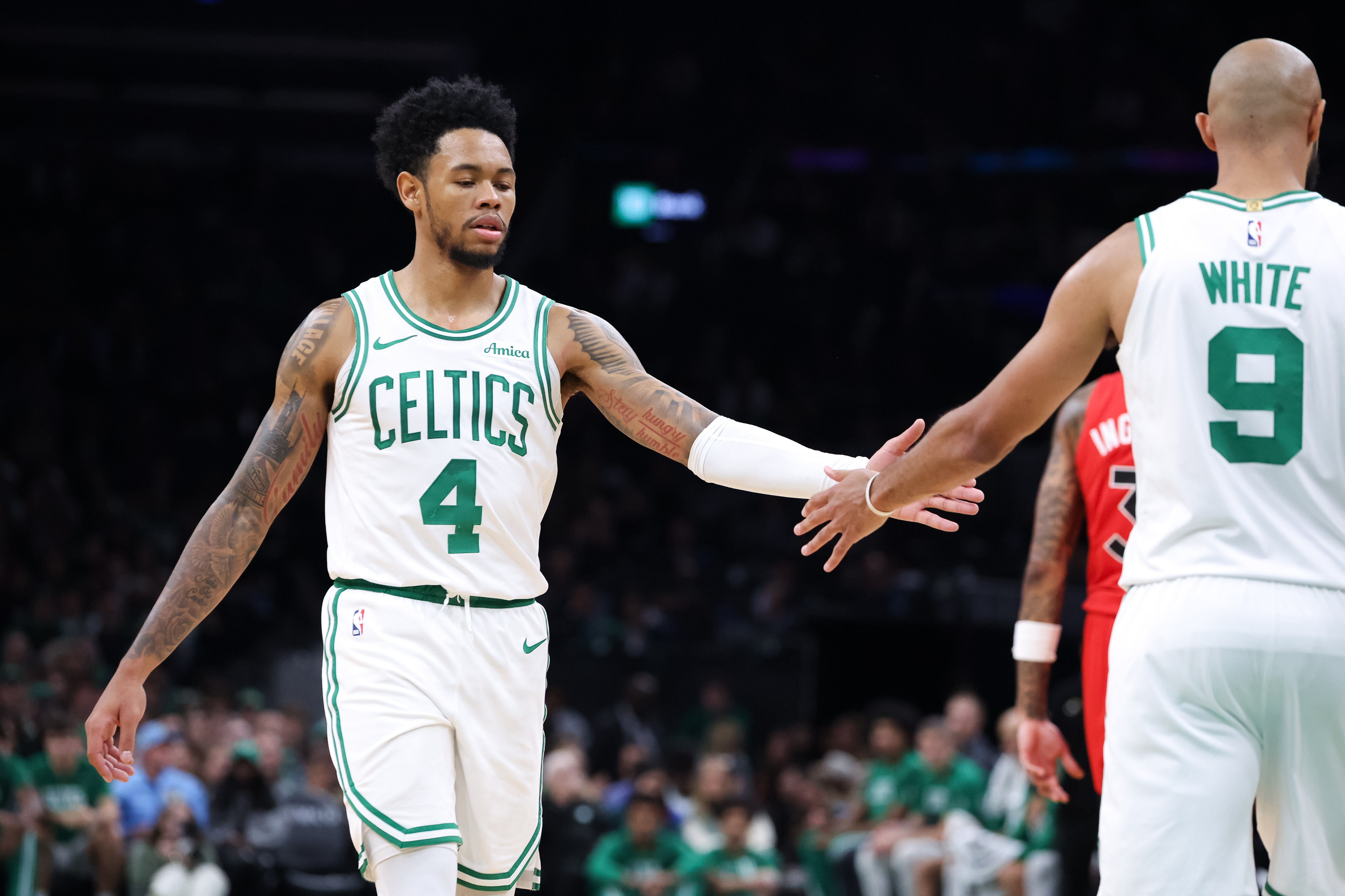 安芬尼·西蒙斯：努力阅读比赛 我的侵略性给了球队额外的能量