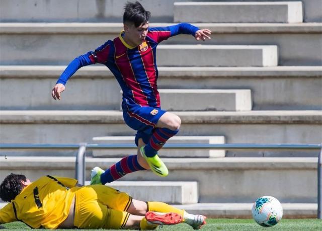 开云官网-日本征调巴萨混血PK中国国青 J1新星领衔剑指冠军