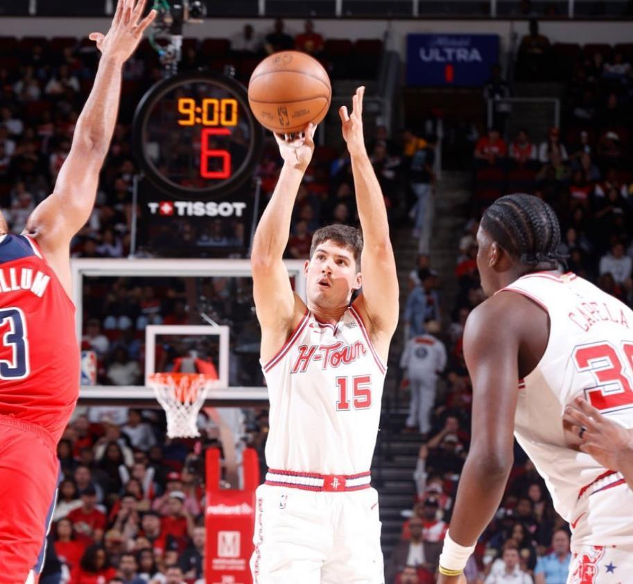 开云下载-火箭胜灰熊，乌度卡再次变阵！首发4前锋+单中锋，奥科吉降为替补